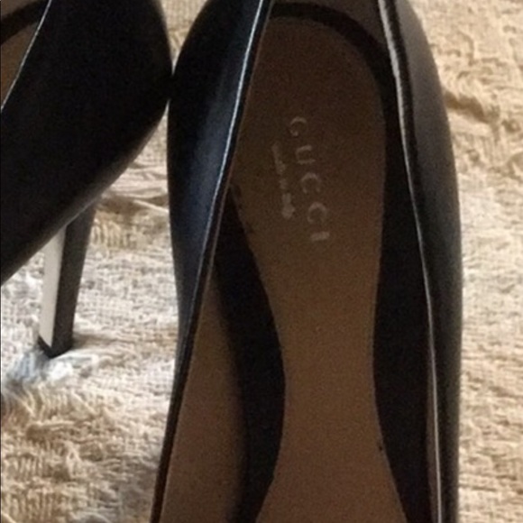 Women heels - Picture 2 of 3